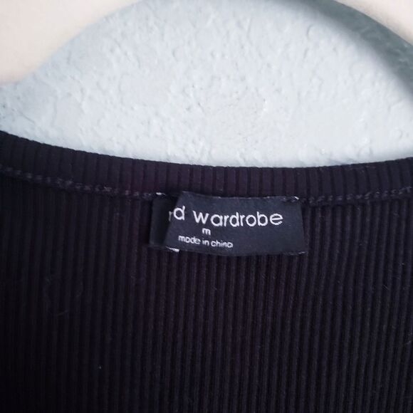 Naked Wardrobe Black Sleeveless Fitted Crop Tank Top - Picture 3 of 5